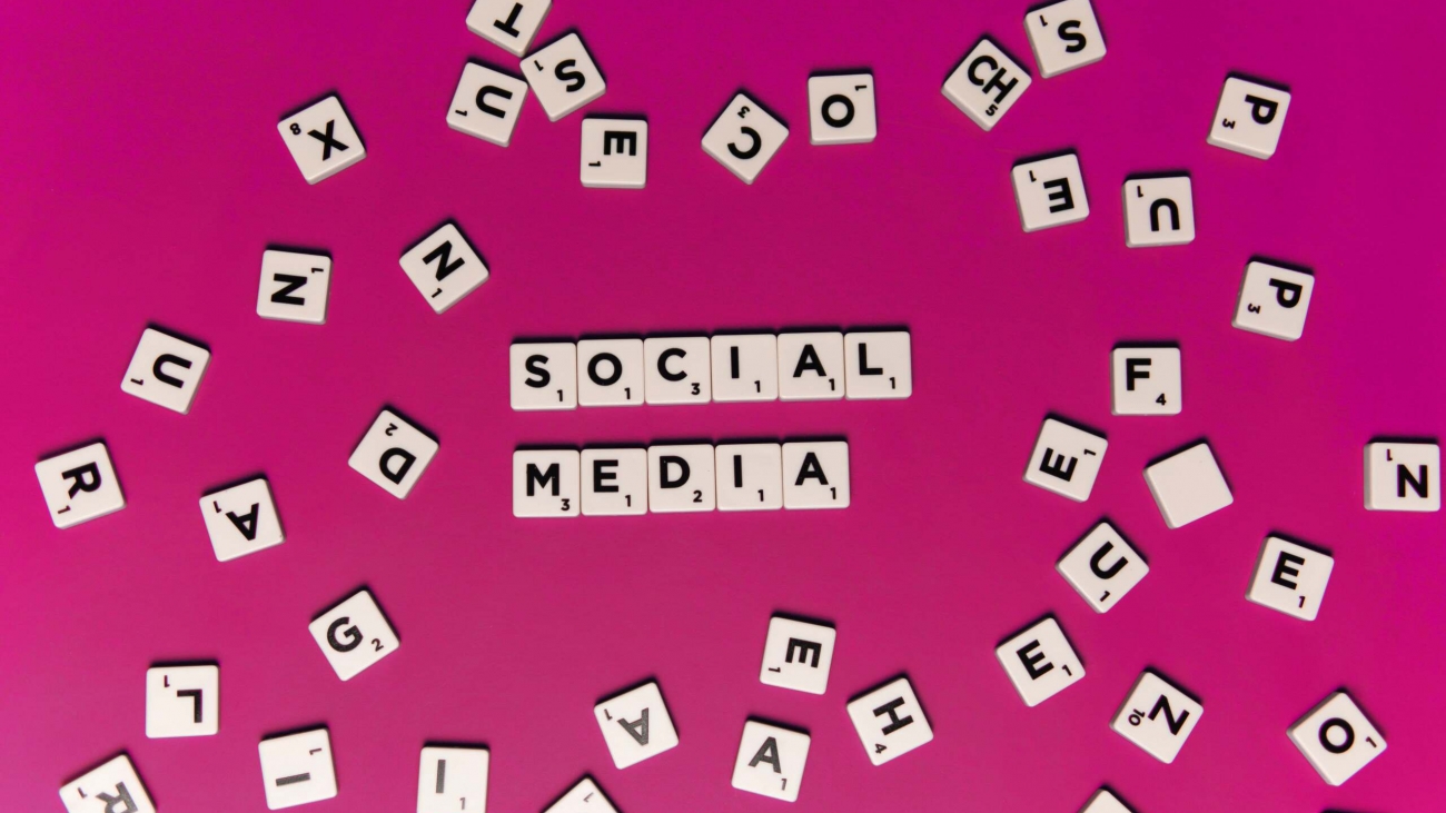 Sudut Pandang Mengenai Media Sosial